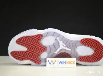 Air 11 Jordan “Cherry” 0704